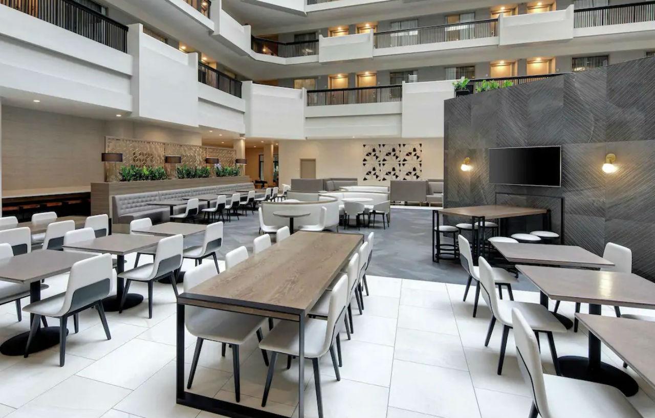 Embassy Suites By Hilton Atlanta Perimeter Center Extérieur photo