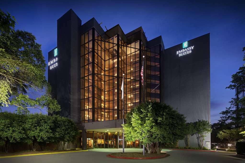 Embassy Suites By Hilton Atlanta Perimeter Center Extérieur photo